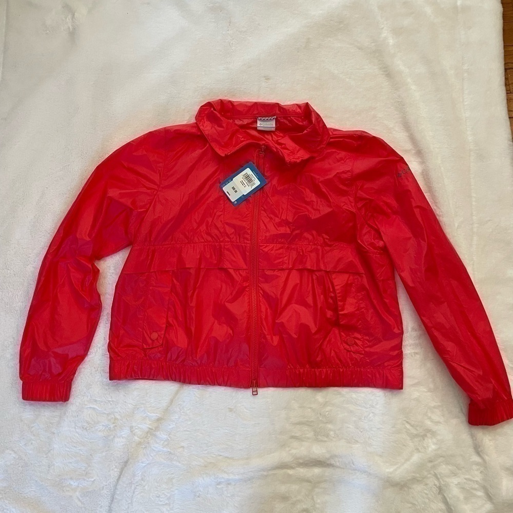 𝅺nwt Woman’s Columbia windbreaker size 1X color coral